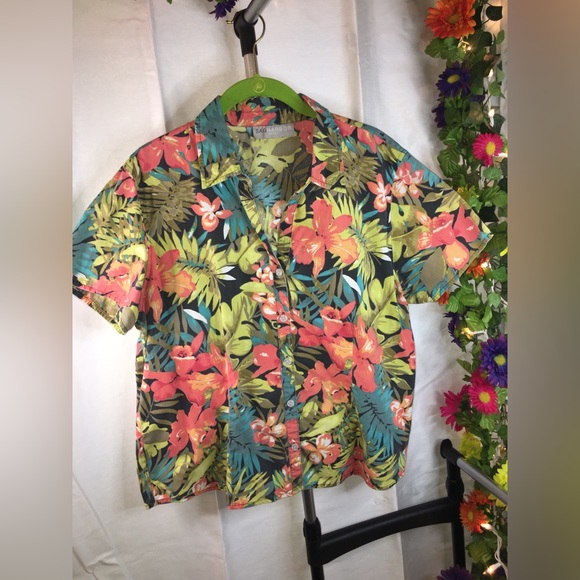 Sag Harbor Sport | Women’s Short Sleeve Tropical Pattern Button Down Blouse Top - Picture 9 of 9